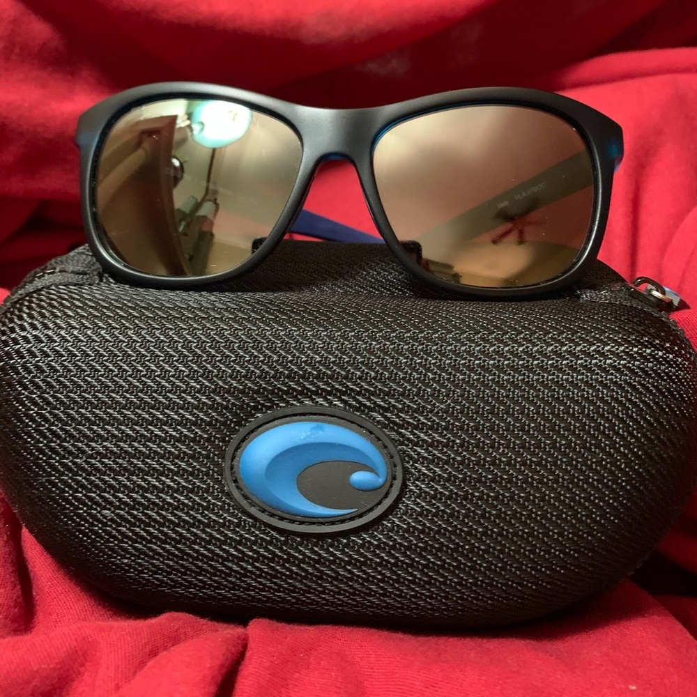 Costa Del Mar Vela sunglasses